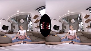 Alecia Fox, Alexa Bold VR Porn: One Day With The Bolds Family - VirtualTaboo