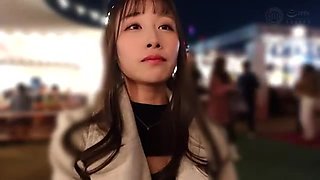 パイパン美女がセクシーな下着姿でクンニされてうっとり、亀頭ペロペロフェラ