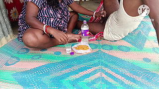 Desi bhabhi ne daru pilaya