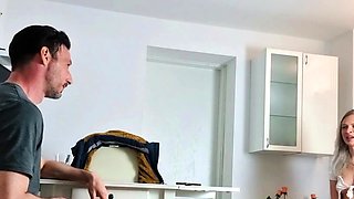 German father fucks his 18yo step daughter - AMATEUR
