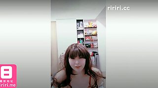 Big boobs webcam slut toys her asshole