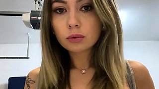 Big boobs webcam slut toys her asshole