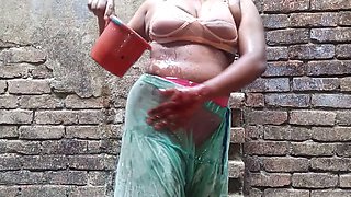 Young desi doll Skakoi enjoying a shower outdoors