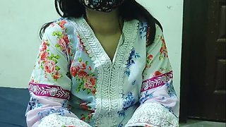 Desi Bhabhi Faryal Offers Hot Sex - Hindi Dirty Talk & Hardcore Fuck
