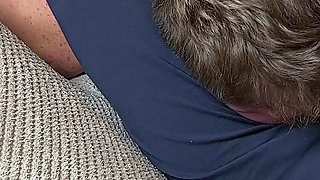 Cruel Headscissors in Blue Leggings on the Couch