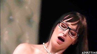 Tricking His Nearsighted Stepmom