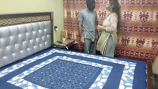 Desi Indian Maid Rough Fuck - Hindi Audio - Pakistani Couple Hot Sex