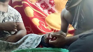 Tamil aunty gets naughty with the vegetable vendor in a steamy session