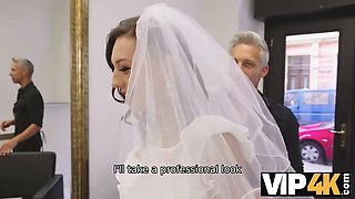 VIP4K. Hairdresser seduces sexy bride in the wedding dress for a quick fuck