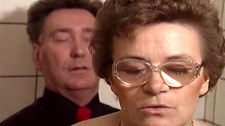 Gilf's bathroom surprise