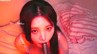 Korean ASMR female internet celebrity licks ears and gives you oral sex as a birthday gift aceasmr