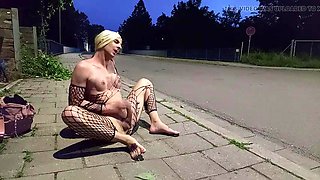 Get Naked in Early Morning and Cought