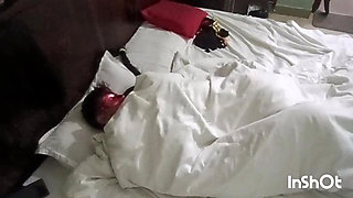 Meri wife ka birthday manaya hotal me