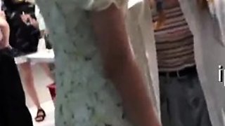 Thick Arab Ass Shaking Upskirt