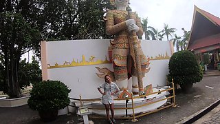 Thai girlfriend day out and sex at home