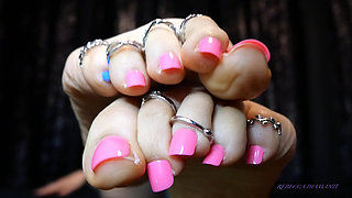 Bare Feet, Toenail Polish and Toenail Rings Worship Asmr no Speaking
