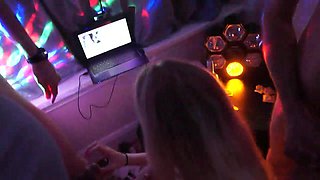 Bukkake Disco Gangfuck Cock Draining