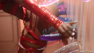The Night Invites: Wall Of Cocks With Nadia Jay, Alex Jones - Brazzers