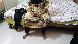 Tamil Sexy Big Tits and Big Ass Neighbor Aunty Fuck in the Kitchen on Valentine's Day