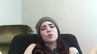 Lovely Amateur teen brunette masturbating outdoor