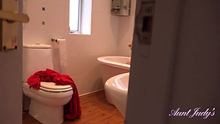 Auntie Lucinda Bathtub Jerk Off Instruction