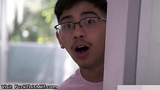 Mature Stepmom Fucked Son s Friend In Shaved Pussy