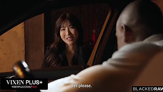 Curvy Asian Babe Takes Hung Stranger BBC Deep In Bedroom Pound