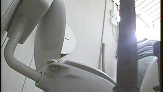 catches several chubby girls pissing on toilet