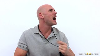 Stroke Work With Johnny Sins, Jenna Presley, Aleksa Nicole, Brandy Aniston - Brazzers