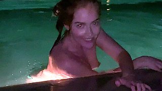 Amateur teen outdoor blowjob