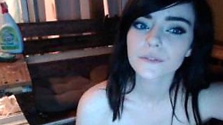 Brunette Solo Webcam Masturbation