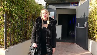 Monyca's situation is very effective... - Jacquie et Michel TV