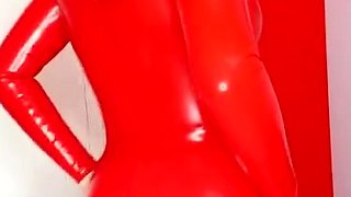 Hot brunette from squirt masturbating on webcam