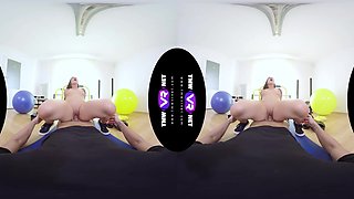 Deep-Throat Blowjob And Fuck From A Hot Fitness - Exercise Sex