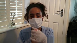 SEXY BLACK BRITISH NURSE GIVES HANDJOB WEARING SURGICAL MASK AND GLOVES