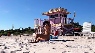 Sexdate amateurs at the public beach 2