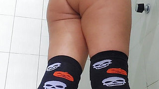 18-year-old India Shows off Her Big Round and Perfect Ass in Erotic Video