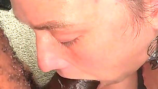 Siren Is the Thick MILF Next Door That Loves Fucking Her New Neighbor!!