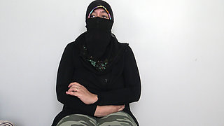 Undocumented Muslim Girl in New York City (arabic Language)