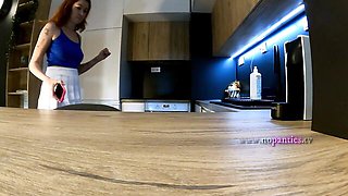 Fetching hooker's no panties scene