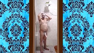 O Meu Banho Gostoso Com o Pau Duro 011