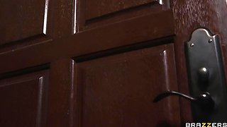 Lustful ebony Avery Jane porn perverted story
