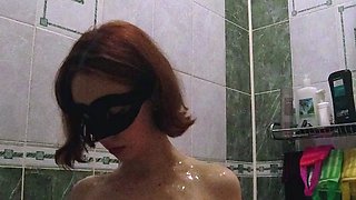 Beauty small tit amateur teen masturbating her shaved pussy