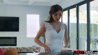 Guy nailed wife and his big breast stepmom