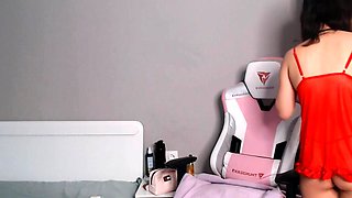 Brunette Solo Webcam Masturbation