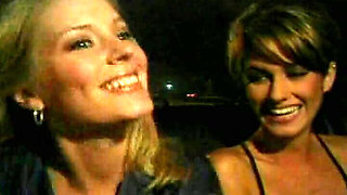 Cab's backseat is a perfect place for a hot lesbian action