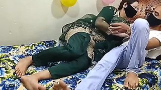 Desi Stepson Fucks Hot Muslim Stepmom - Homemade Taboo Sex