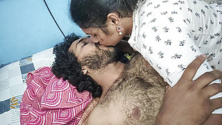 Long lip lock with step sister in bedroom