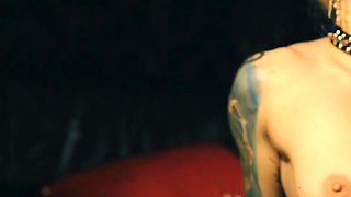 Topless Smoking Ii 4K