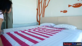 Tiny Thai teenie massage with BLOWJOBS happy end